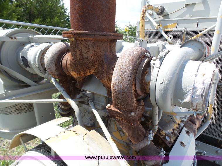 image for item L1580 Caterpillar SR4 generator