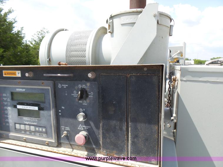 image for item L1580 Caterpillar SR4 generator
