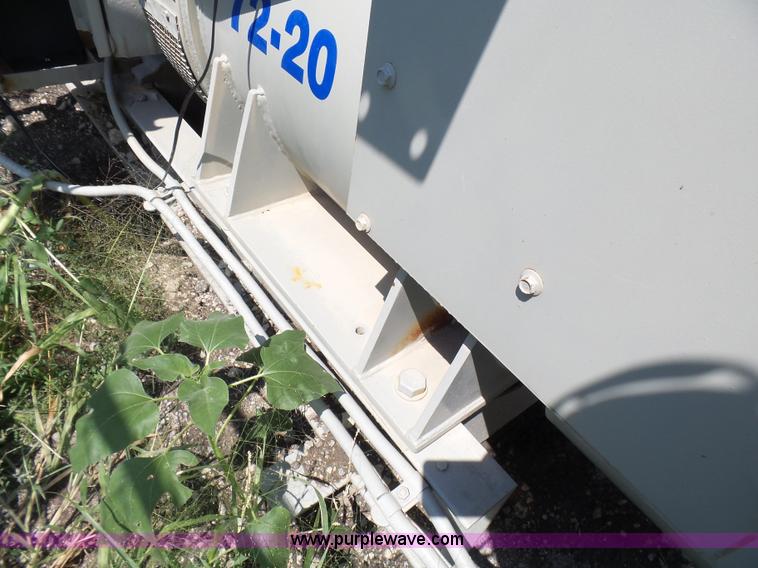 image for item L1580 Caterpillar SR4 generator