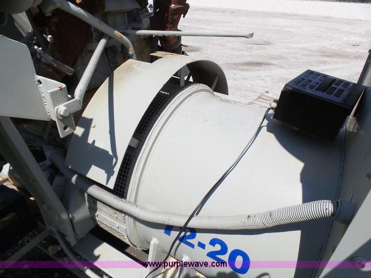 image for item L1580 Caterpillar SR4 generator