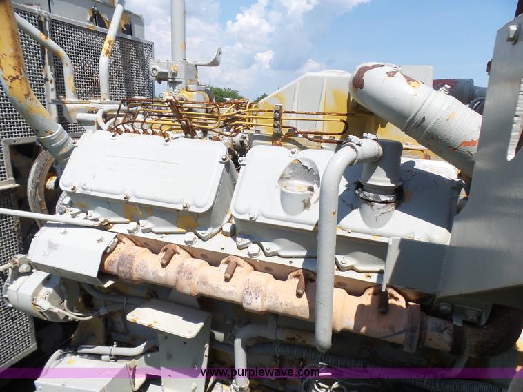 image for item L1580 Caterpillar SR4 generator