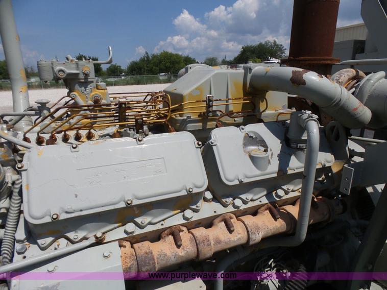 image for item L1580 Caterpillar SR4 generator