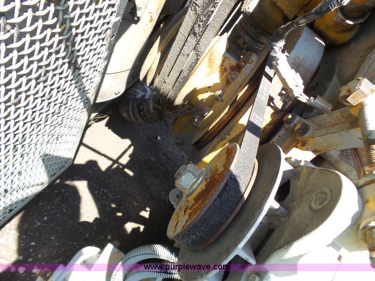 image for item L1580 Caterpillar SR4 generator