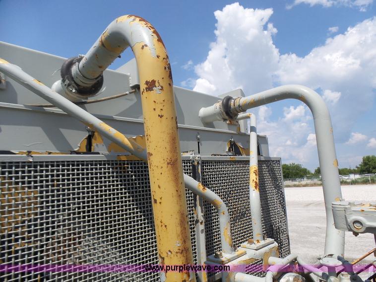 image for item L1580 Caterpillar SR4 generator