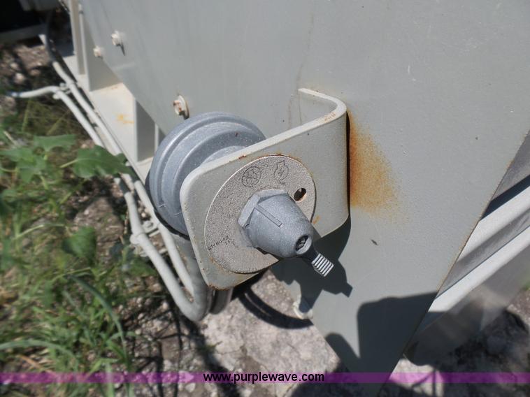 image for item L1580 Caterpillar SR4 generator