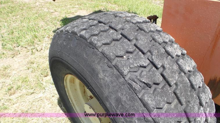 image for item L2006 JLG 60HA boom lift