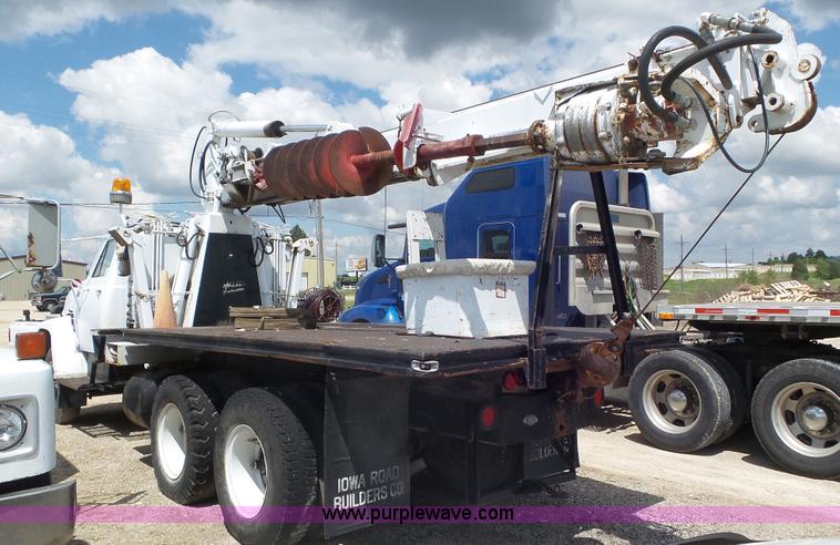 image for item L2079 1968 GMC 7500 digger derrick truck