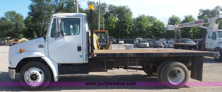 image for item L4934 1995 Freightliner FL70 flatbed truck