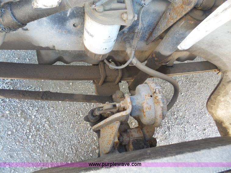 image for item L4934 1995 Freightliner FL70 flatbed truck