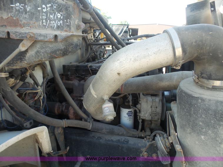 image for item L4934 1995 Freightliner FL70 flatbed truck