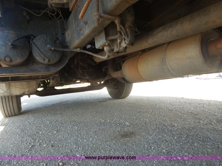 image for item L4934 1995 Freightliner FL70 flatbed truck