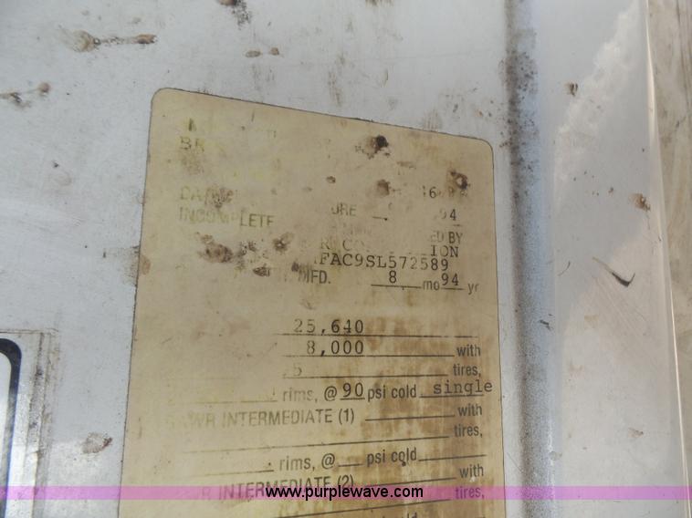 image for item L4934 1995 Freightliner FL70 flatbed truck