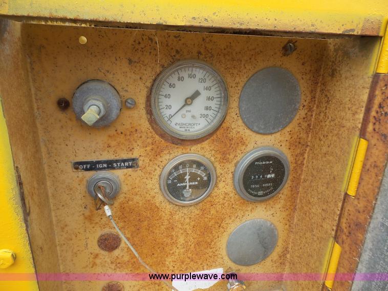 image for item L4960 Leroi 185 air compressor