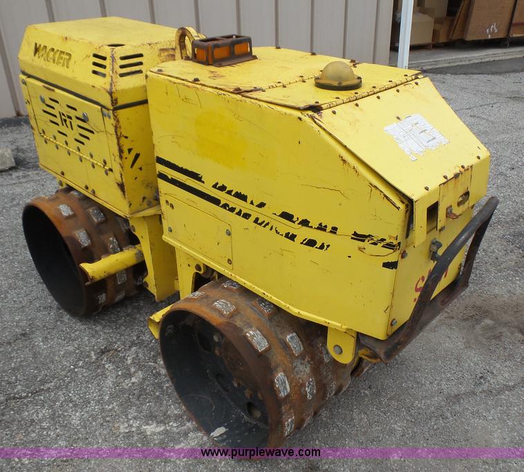 image for item L4962 Wacker RT820 trench compactor