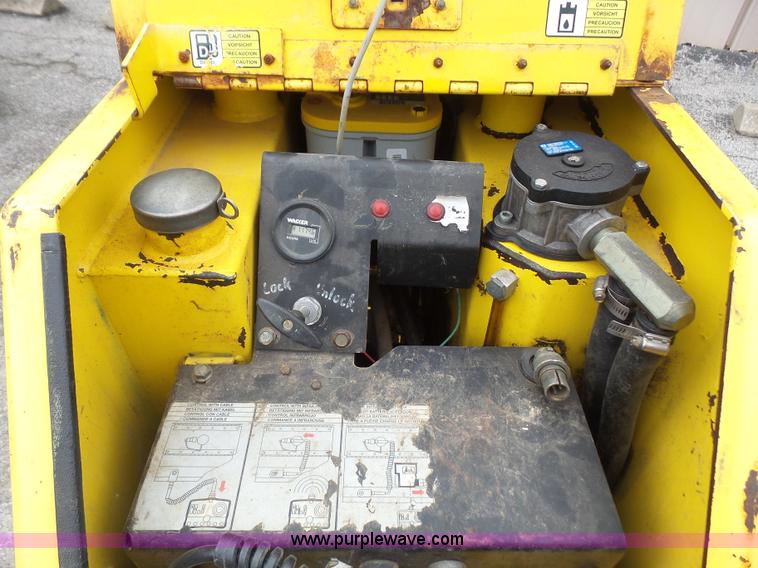image for item L4962 Wacker RT820 trench compactor
