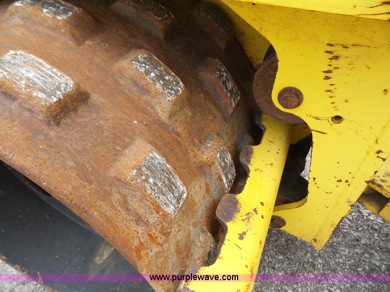 image for item L4962 Wacker RT820 trench compactor