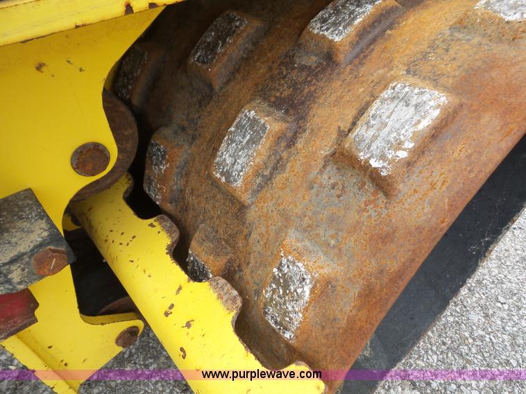 image for item L4962 Wacker RT820 trench compactor