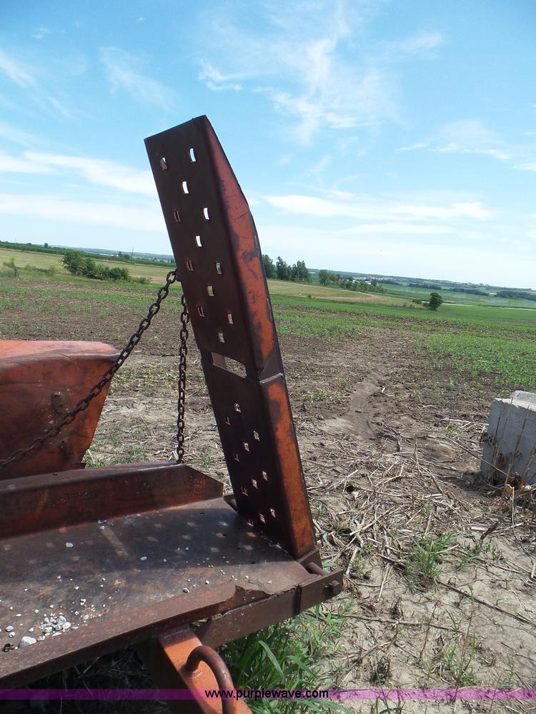 image for item L5250 1974 Ditch Witch T6 trencher trailer