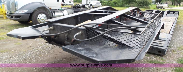 image for item L5510 1993 Rogers lowboy equipment trailer