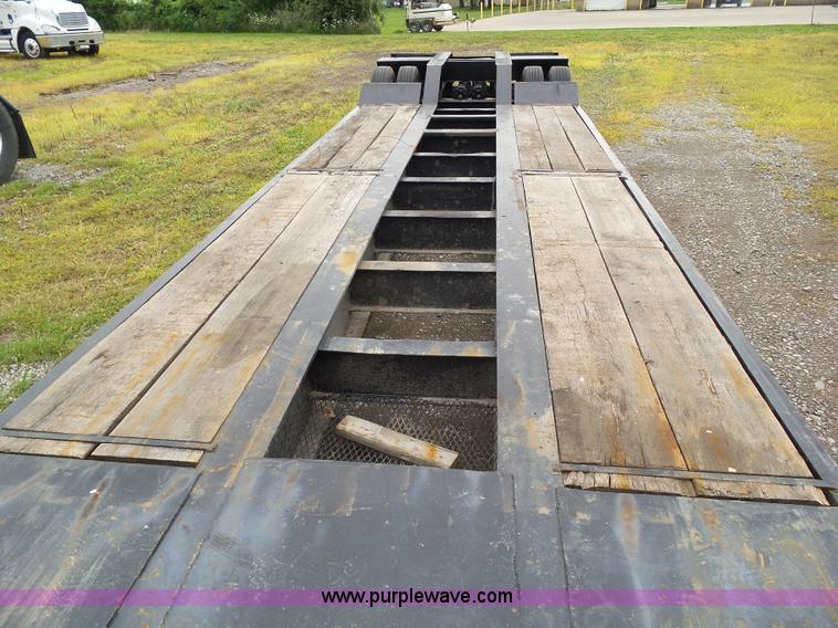 image for item L5510 1993 Rogers lowboy equipment trailer