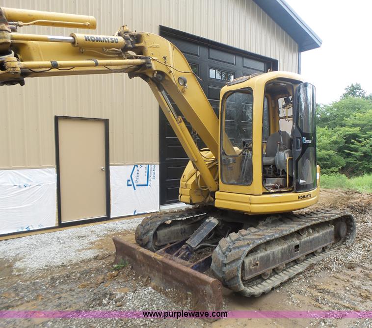 image for item L6205 2000 Komatsu PC75UU compact excavator