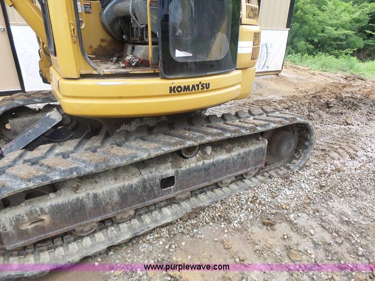 image for item L6205 2000 Komatsu PC75UU compact excavator