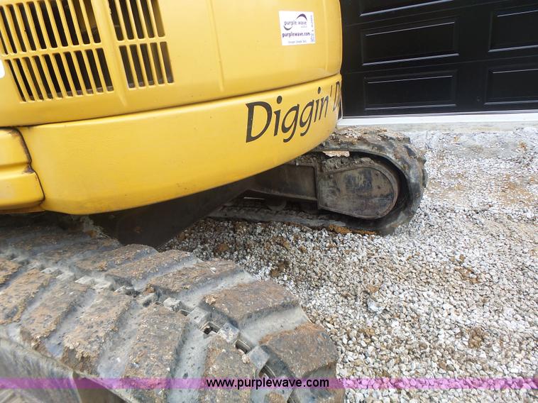 image for item L6205 2000 Komatsu PC75UU compact excavator