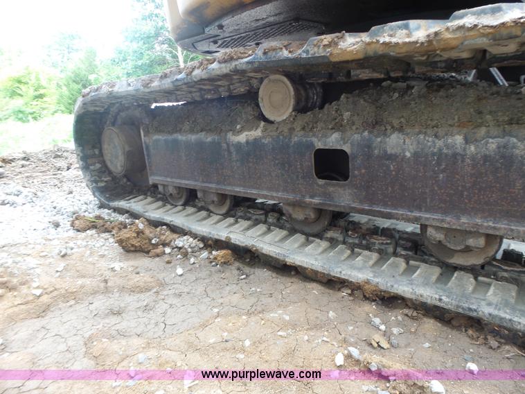 image for item L6205 2000 Komatsu PC75UU compact excavator