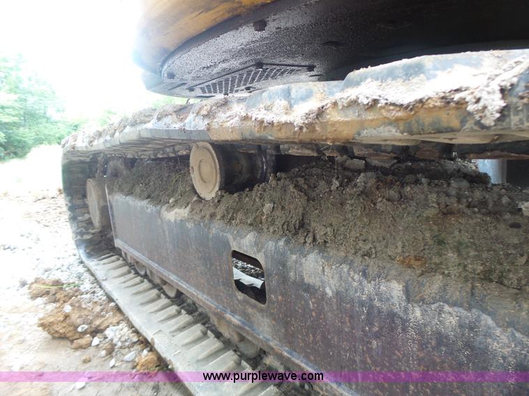 image for item L6205 2000 Komatsu PC75UU compact excavator