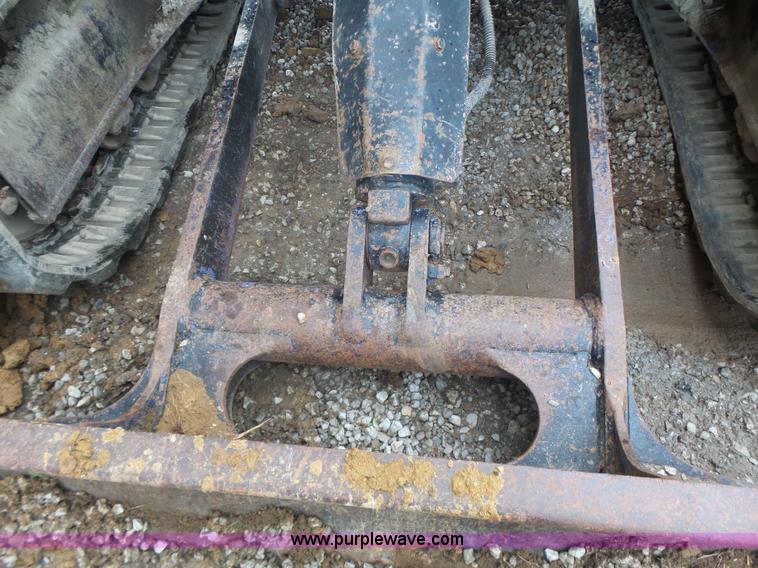 image for item L6205 2000 Komatsu PC75UU compact excavator