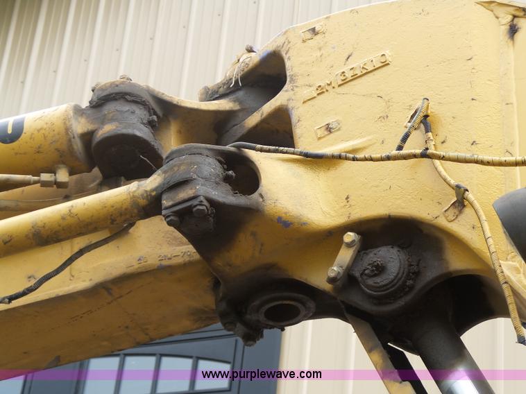 image for item L6205 2000 Komatsu PC75UU compact excavator