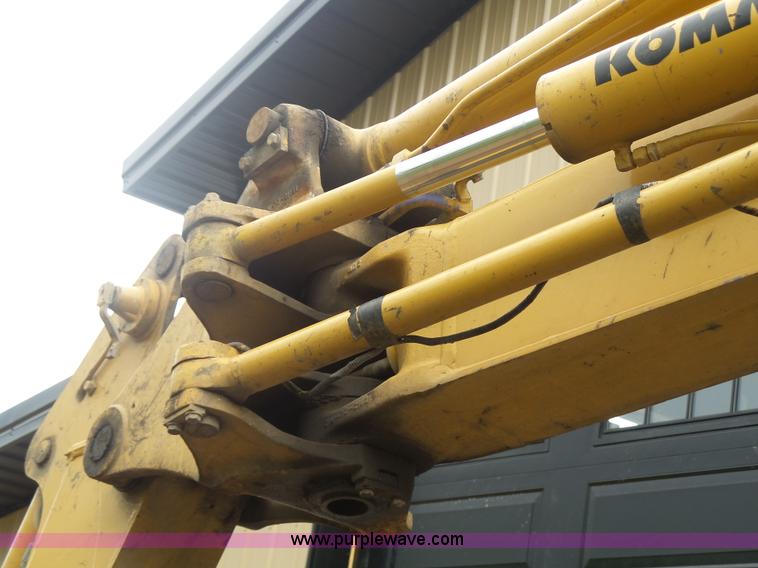 image for item L6205 2000 Komatsu PC75UU compact excavator
