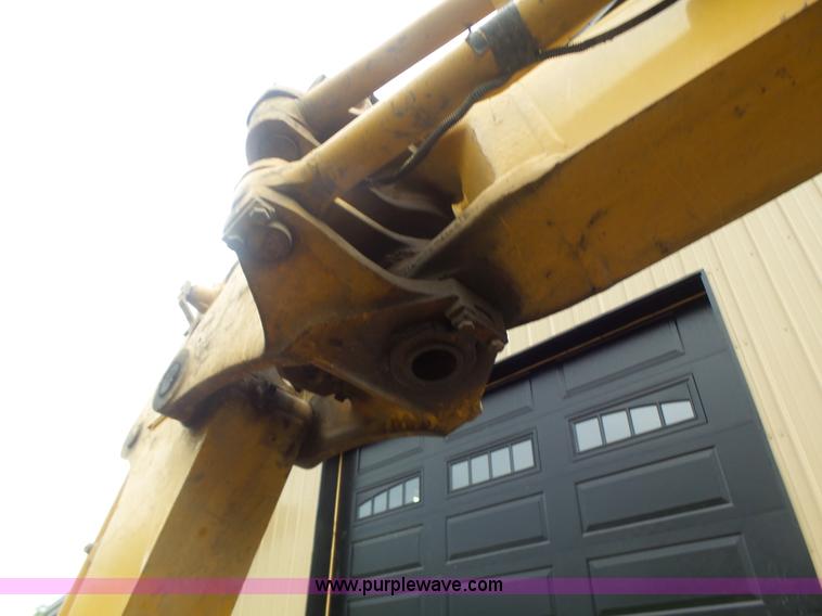 image for item L6205 2000 Komatsu PC75UU compact excavator