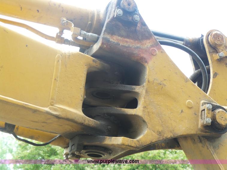 image for item L6205 2000 Komatsu PC75UU compact excavator