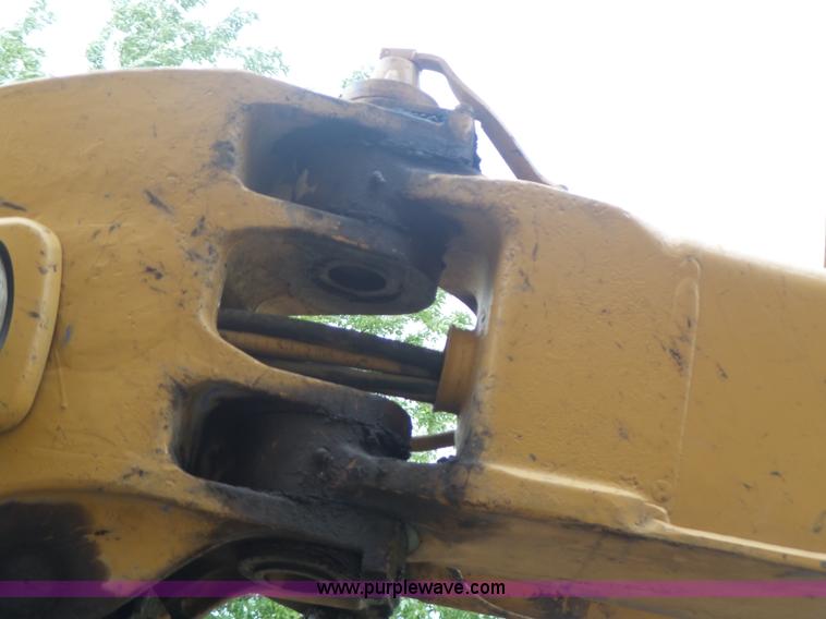 image for item L6205 2000 Komatsu PC75UU compact excavator