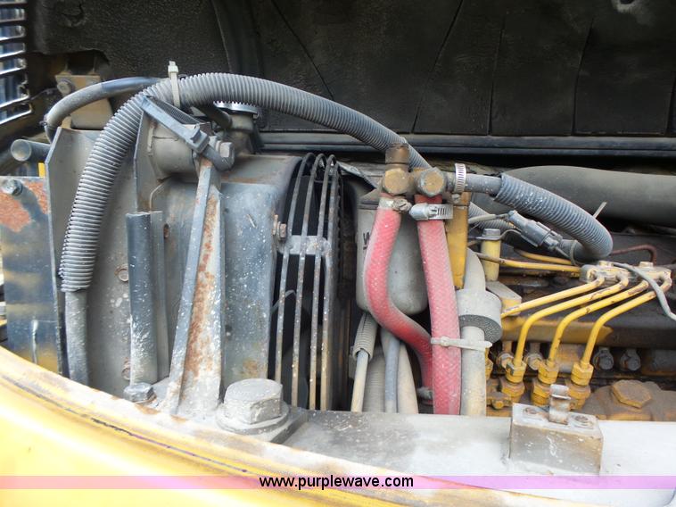 image for item L6205 2000 Komatsu PC75UU compact excavator