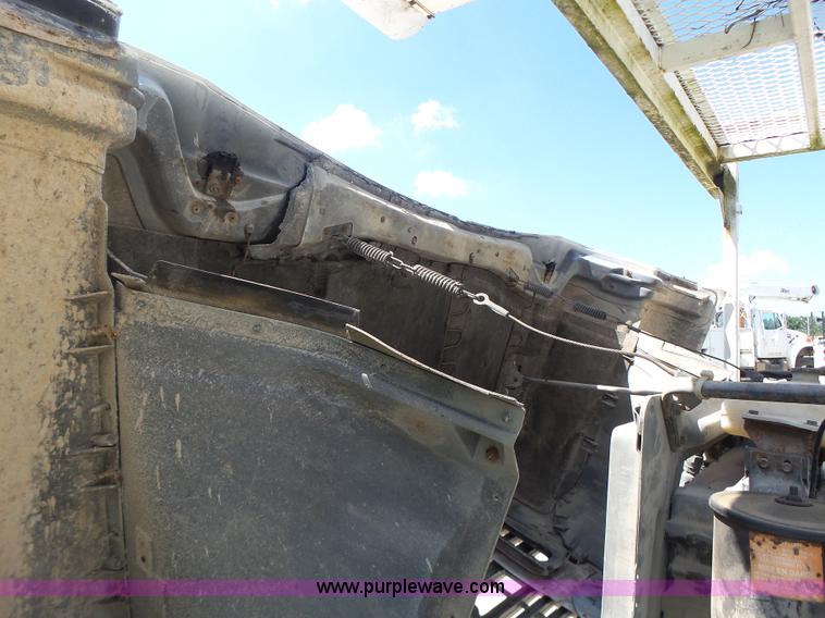 image for item L6206 1993 Ford F800 bucket truck