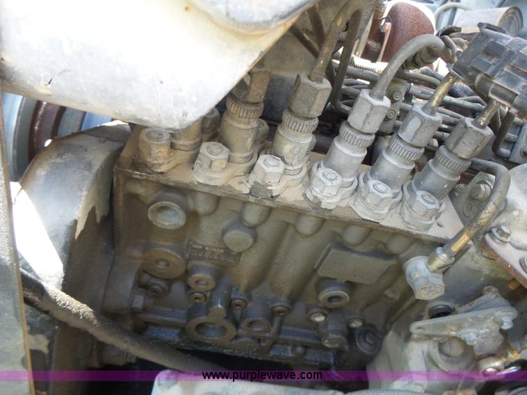 image for item L6206 1993 Ford F800 bucket truck