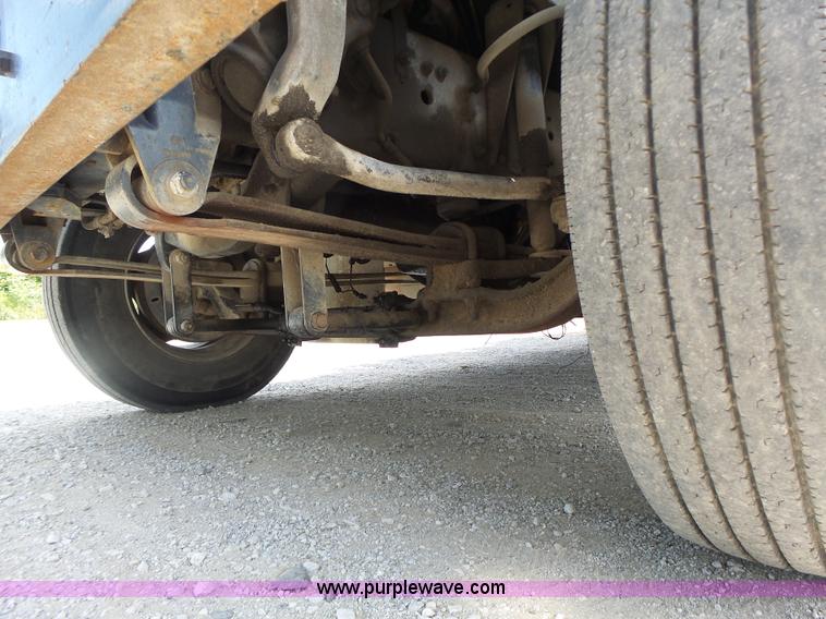 image for item L6222 1991 GMC TopKick service truck