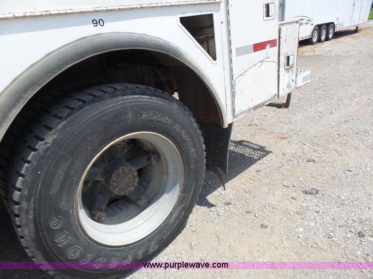 image for item L6222 1991 GMC TopKick service truck