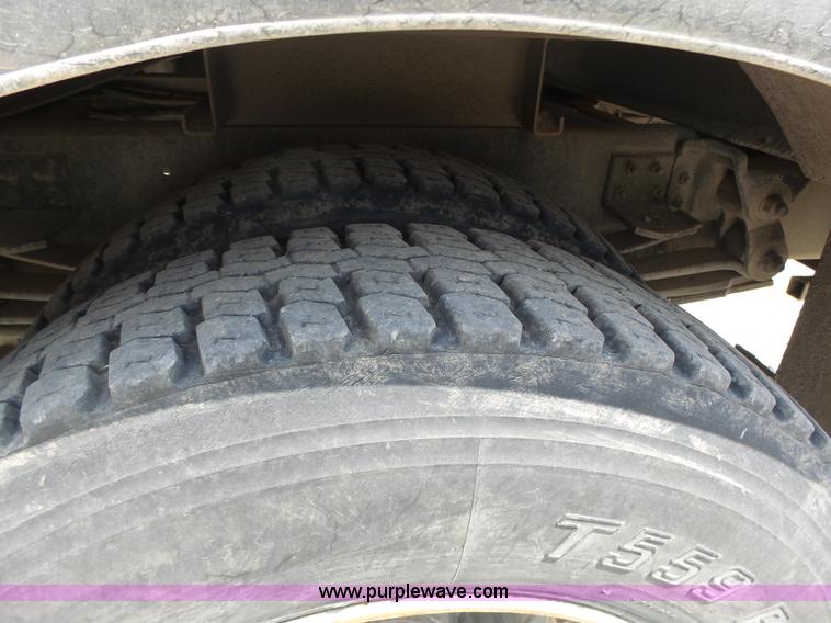 image for item L6222 1991 GMC TopKick service truck