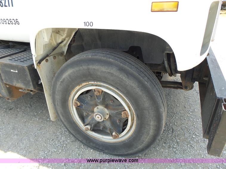 image for item L6222 1991 GMC TopKick service truck