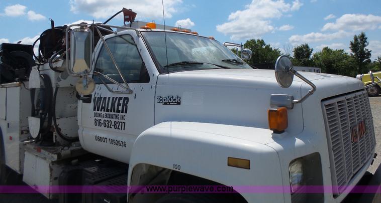 image for item L6222 1991 GMC TopKick service truck