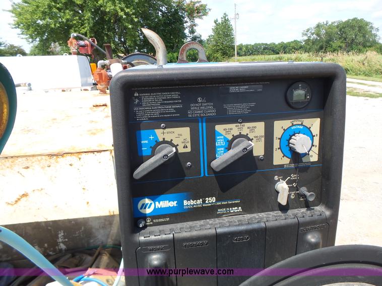 image for item L6222 1991 GMC TopKick service truck