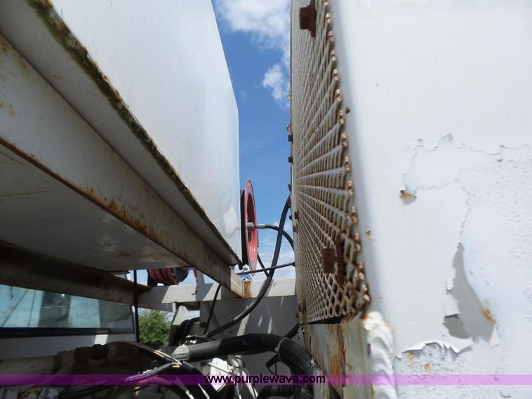 image for item L6222 1991 GMC TopKick service truck