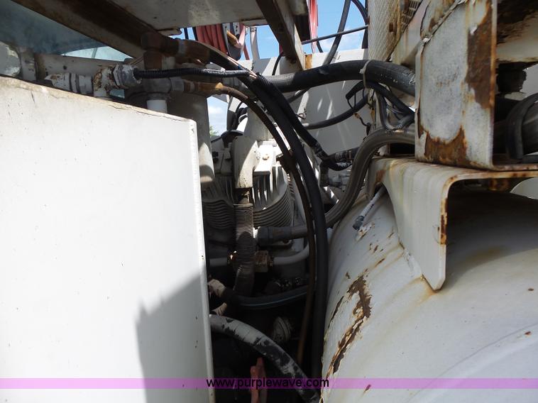 image for item L6222 1991 GMC TopKick service truck