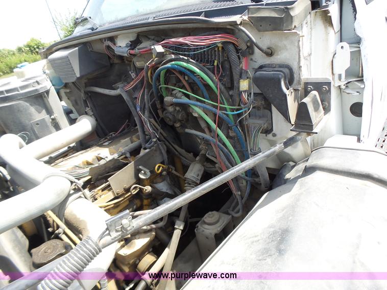 image for item L6222 1991 GMC TopKick service truck