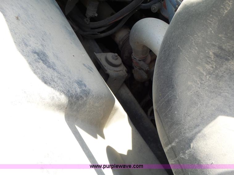 image for item L6222 1991 GMC TopKick service truck