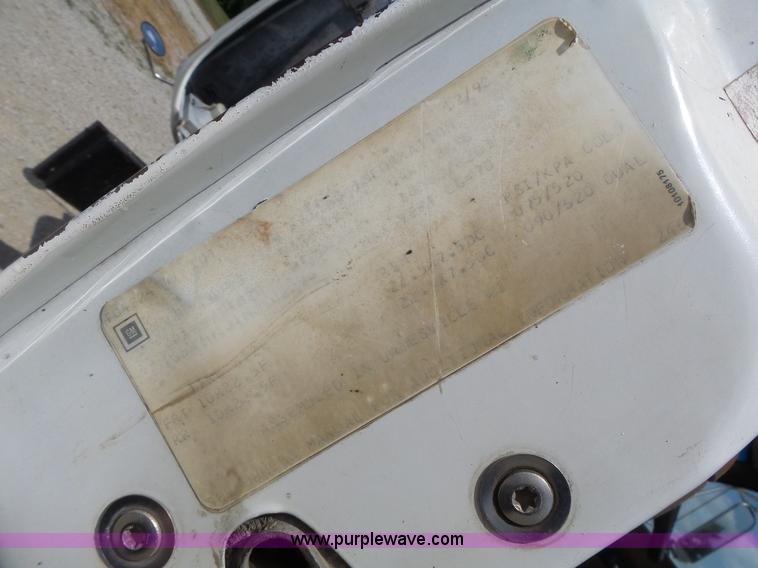 image for item L6222 1991 GMC TopKick service truck