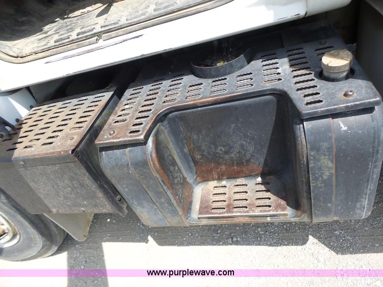 image for item L6222 1991 GMC TopKick service truck